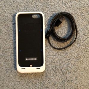 Mophie iPhone 6/6s charging case w/ charging cable
